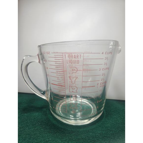 Vintage Pyrex Red 4 Cups Quart Liquid D Handle Glass HTF Measuring Cup USA Heavy - Picture 6 of 7